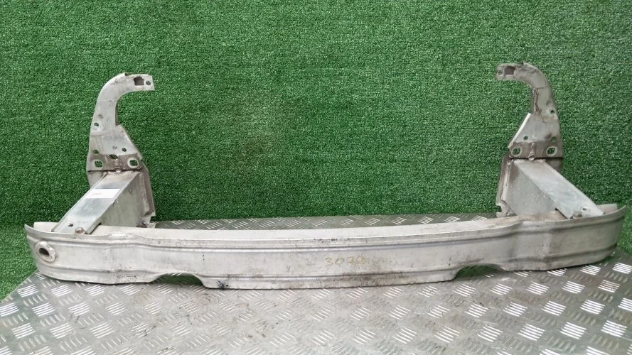 усилитель бампера Audi CDUC,CDUD 4G2,4G5,4GA Audi A6,A7 CDUC,CDUD 4G2,4G5,4GA 4G0807113A
