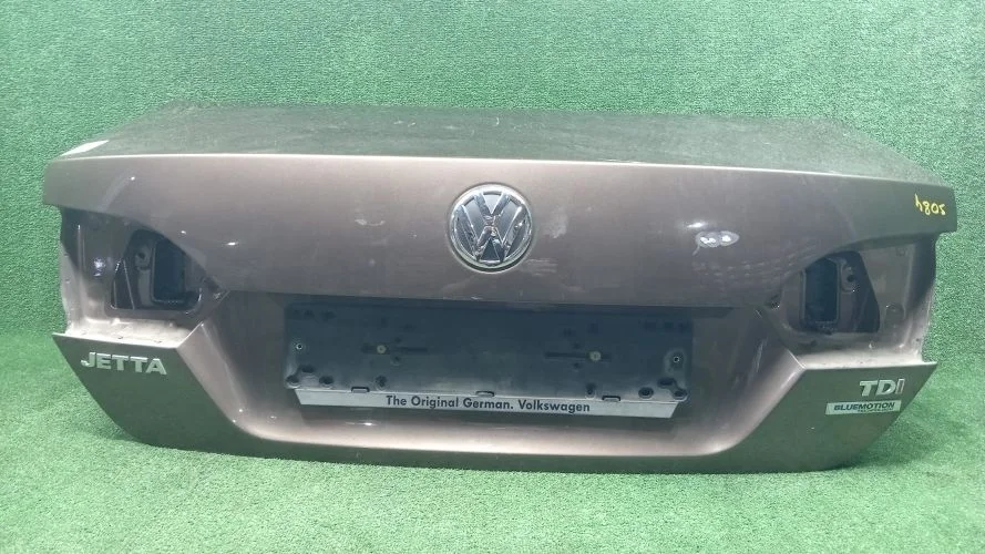 крышка багажника Volkswagen CAXA,CAYC 162 Volkswagen Jetta CAXA,CAYC 162 5C6827025A