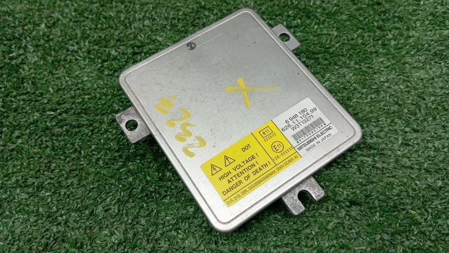 блок розжига ксенона Volvo D5244T4 AS60 Volvo S80 D5244T4 AS60 30744459