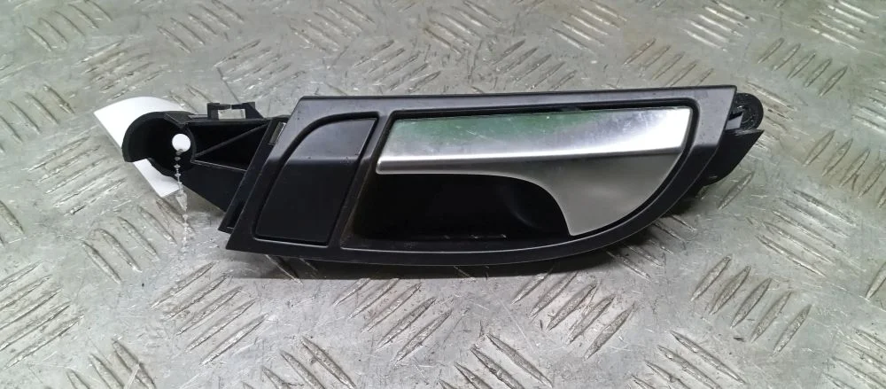 ручка двери внутренняя Audi BUG 4LB Audi Q7 BUG 4LB 4L0837019A