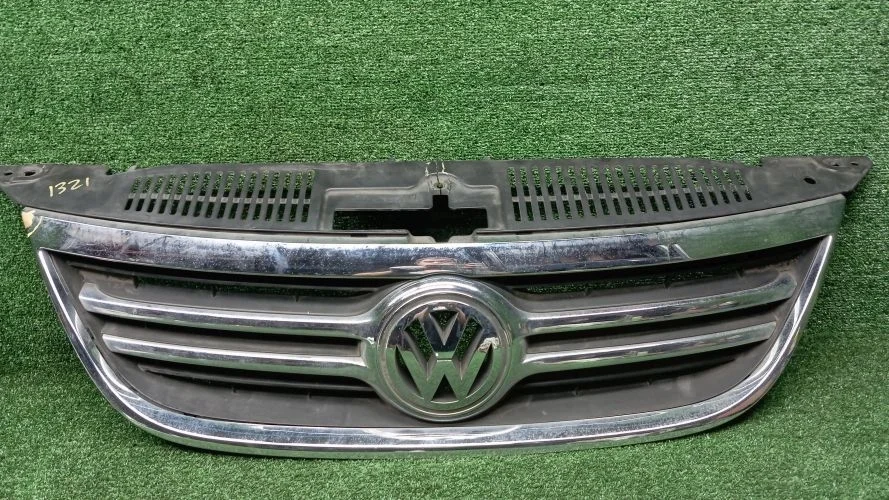 решетка радиатора Volkswagen CBAB,CBAB,CBAB,CFF,CFFB 5N1 Volkswagen Tiguan CBAB,CBAB,CBAB,CFF,CFFB 5N1 5N0853651C,5N0853653A,5N0853651A,1K5853600