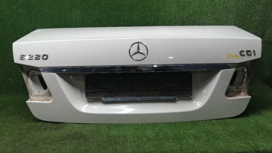 крышка багажника Mercedes-Benz 651924 W212 Mercedes-Benz E-Class 651924 W212 A2127500275