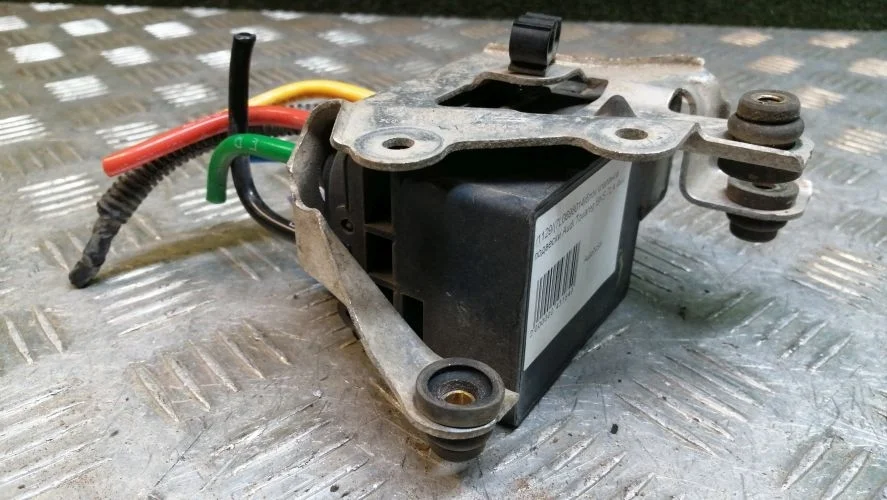 блок клапанов подвески Audi,Volkswagen BUG,BKS 4LB,7LA Audi,Volkswagen Q7,Touareg BUG,BKS 4LB,7LA 7L0698014
