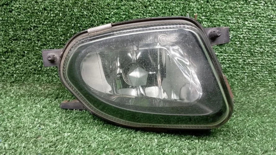 противотуманная фара Mercedes-Benz 272943 W211 Mercedes-Benz E-Class 272943 W211 A2118201256