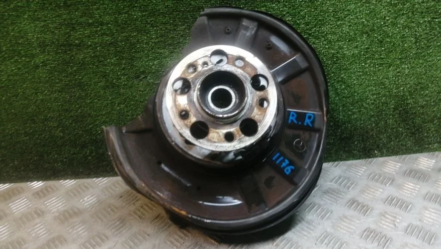 ступица Mercedes-Benz 651924,651912,276952 W212,X204,C218 Mercedes-Benz E-Class,Glk220,Cls-Class,Glk-Class 651924,651912,276952 W212,X204,C218 A2123502208,A2123500241