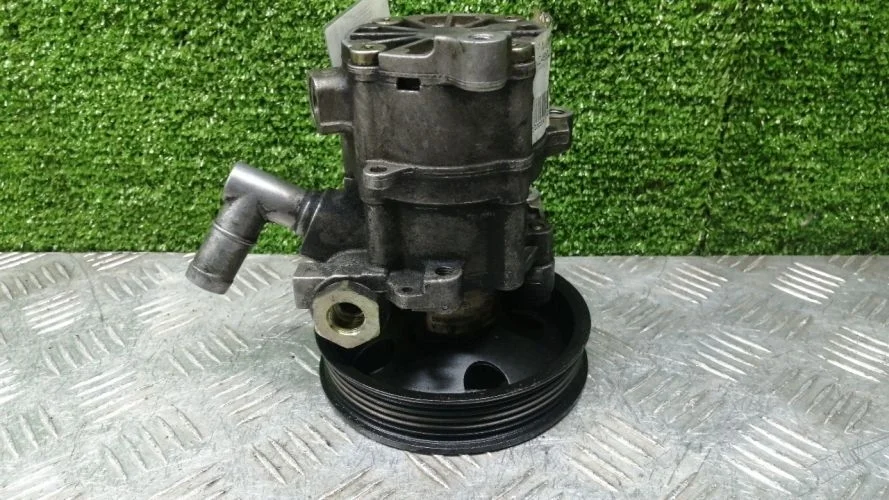насос гидроусилителя руля Mercedes 112914 W202 Mercedes C-Class 112914 W202 A0024663201