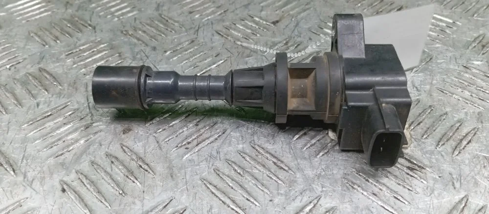 катушка зажигания Mazda L8DE SKP2T Mazda Bongo L8DE SKP2T LFB6-18-100