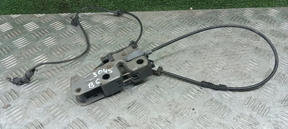 замок капота Volkswagen BVY,CCTA,CBAB,CBBB 3C2,3C5,B6,357,358 Volkswagen Passat,Passat Cc BVY,CCTA,CBAB,CBBB 3C2,3C5,B6,357,358 3C1823509D,3C1823509E,3C1823509H