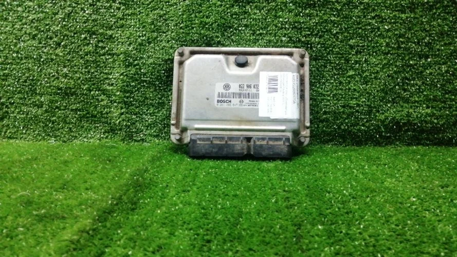 блок управления двс Volkswagen BMV 7L Volkswagen Touareg BMV 7L 022906032GA