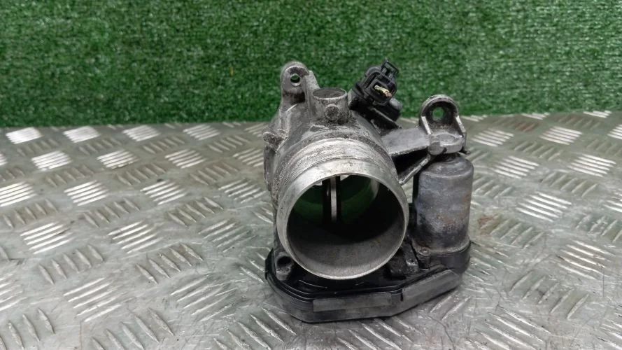 дроссельная заслонка Land Rover 224DT L359 Land Rover Freelander 224DT L359 LR012598,6G9Q9E926CA,C2Z15660