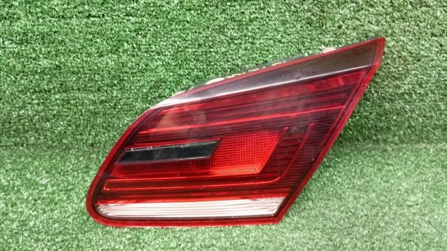 вставка багажника Volkswagen CUWA,CFGC,CBFA,CFGB 358,B6,357 Volkswagen Passat Cc CUWA,CFGC,CBFA,CFGB 358,B6,357 3C8945308,3C8945308P,3C8945308T,811880