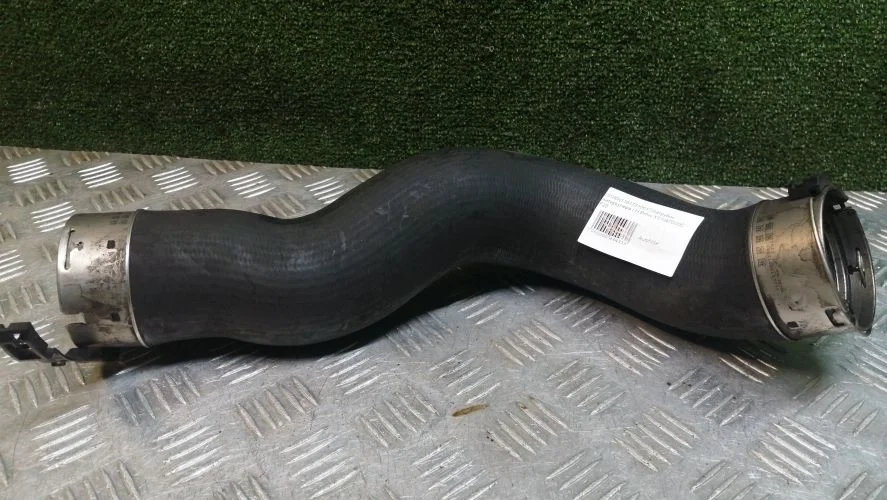 патрубок интеркулера Bmw N47D20C F25 Bmw X3 N47D20C F25 11617810617,11614742748