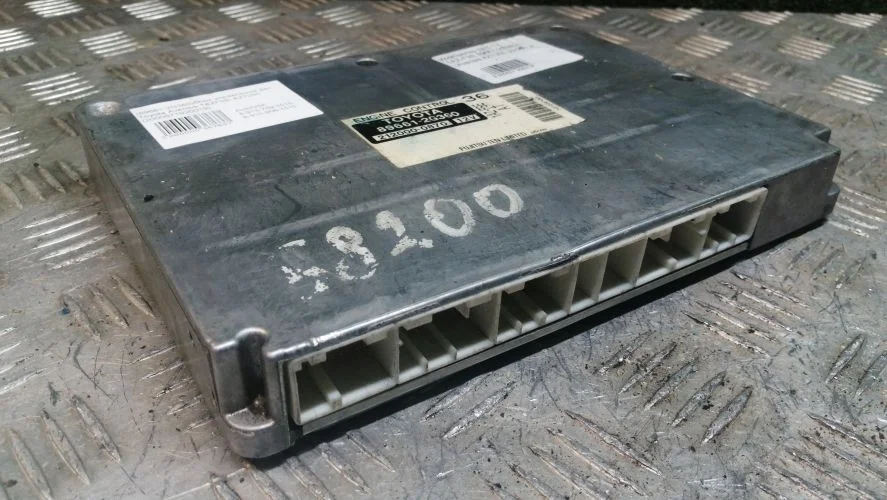 блок управления двс Toyota 1AZFSE AZT250 Toyota Avensis 1AZFSE AZT250 89661-2G360