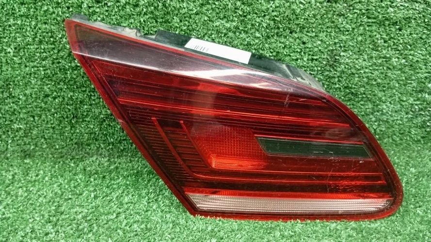 вставка багажника Volkswagen CUWA,CFGC,CBFA,CFGB 358,B6,357 Volkswagen Passat Cc CUWA,CFGC,CBFA,CFGB 358,B6,357 3C8945307,3C8945307P,3C8945307S,811890