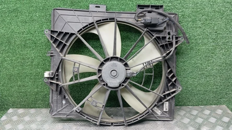 диффузор радиатора Cadillac LLT,LF1 ,CTS Cadillac Cts 2 LLT,LF1 ,CTS 19351719,20914377,25881843,25878036,20908877,AA4227504363