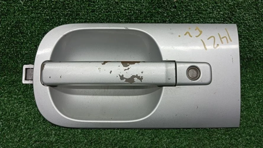 ручка двери внешняя Hyundai D4CB TQ Hyundai Grand Starex D4CB TQ 826504H050