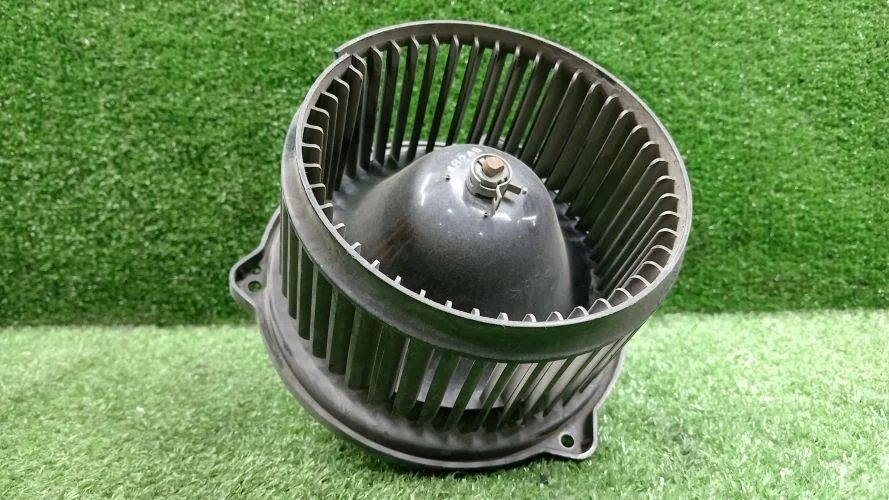 мотор печки Ssangyong D22DTR,671960,D27DT A150,Y200 Ssangyong Stavic,Rodius,Rexton D22DTR,671960,D27DT A150,Y200 6813021030