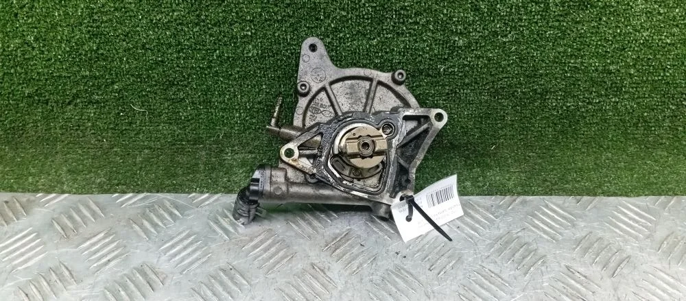вакуумный насос Hyundai,Kia D4HB,D4HA CM,XM,VQ Hyundai,Kia Santa Fe,Sorento,Carnival D4HB,D4HA CM,XM,VQ 28810-2F000