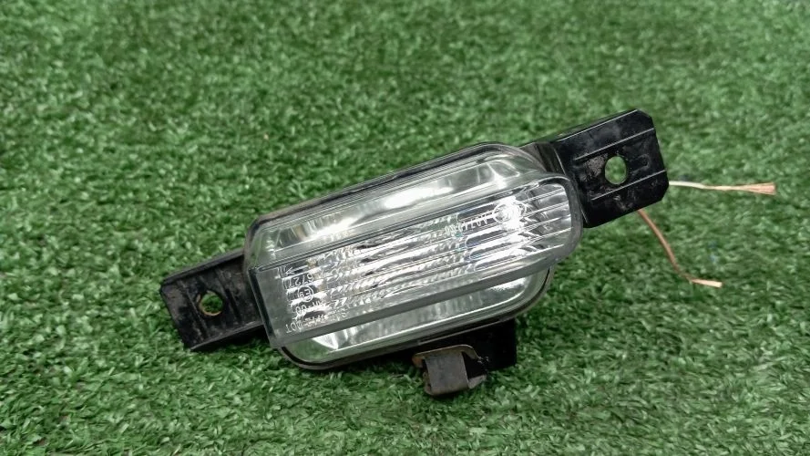 фонарь заднего хода Volkswagen CBAB,CCTA,CFF 5N,5N1 Volkswagen Tiguan CBAB,CCTA,CFF 5N,5N1 5N0941072A,5N0941072