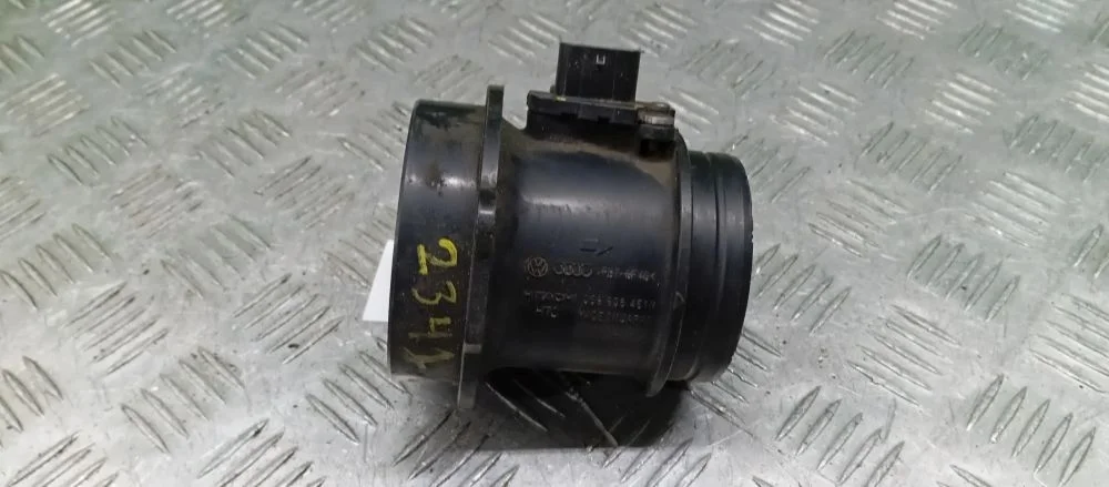 датчик расхода воздуха Audi CDUD,CDUC,CCWA,CTBA 4G5 Audi A6,Q5,A8,A7 CDUD,CDUC,CCWA,CTBA 4G5 420133471,059906461N,4H0133384G