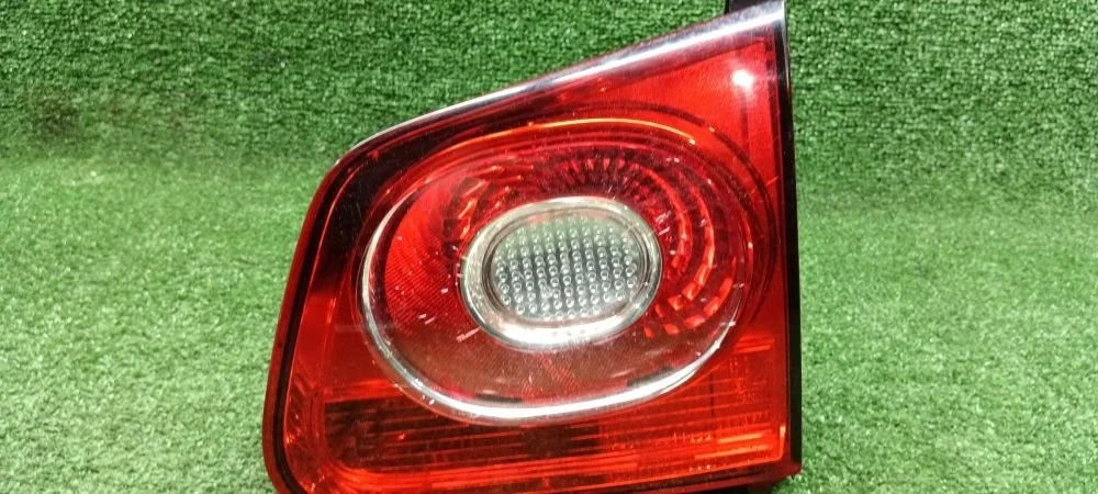 вставка багажника Volkswagen CBAB,CCTA 5N1 Volkswagen Tiguan CBAB,CCTA 5N1 5N0945094B