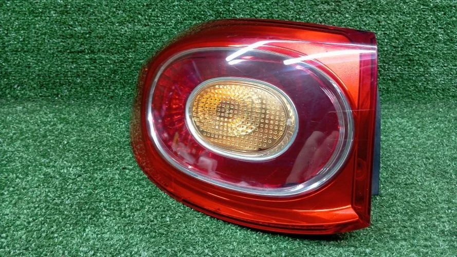 задний фонарь Volkswagen CBAB,CFF,CCTA 5N1,5N2 Volkswagen tiguan CBAB,CFF,CCTA 5N1,5N2 5N0945095H