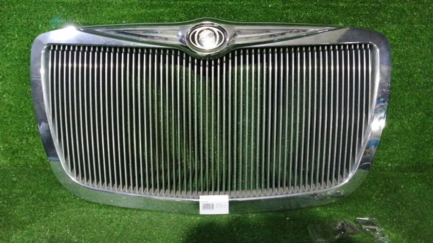 решетка радиатора Chrysler EER,EZB LX Chrysler 300C EER,EZB LX 04805928AC,4805928AC,4805928AB