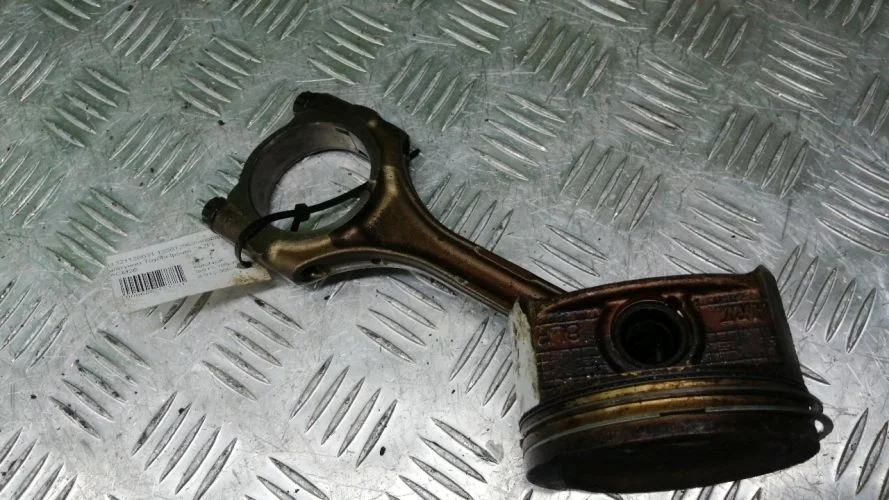 поршень с шатуном Toyota 2AZFE ACM26 Toyota Ipsum 2AZFE ACM26 1321128031,1320129685
