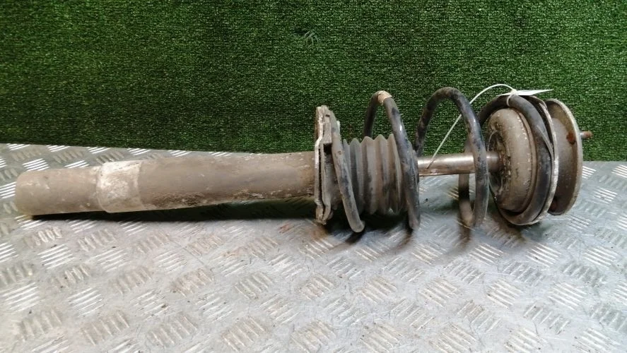 стойка Bmw N52B25,N47D20A,N52B30,N52B30AE,306S3,N47D20C E60 Bmw 5-Series N52B25,N47D20A,N52B30,N52B30AE,306S3,N47D20C E60 31306775055,6775055,31316775055,31326764459,31326764457,31316764459
