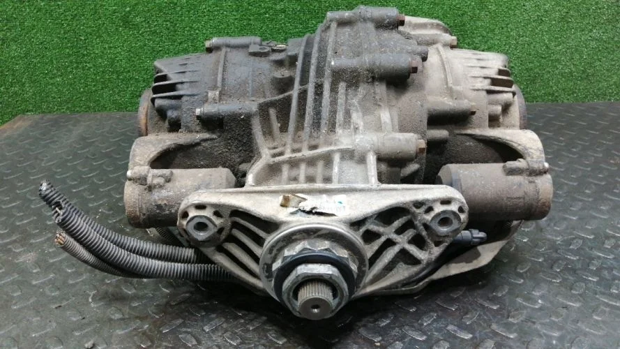 редуктор Bmw 306D3,N63B44A E71 Bmw X6 306D3,N63B44A E71 33107582389,758602505