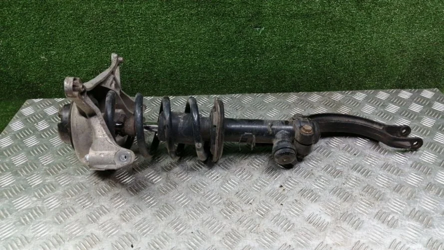 стойка Audi CCWA 8RB Audi Q5 CCWA 8RB 8R0413030J,442400003821