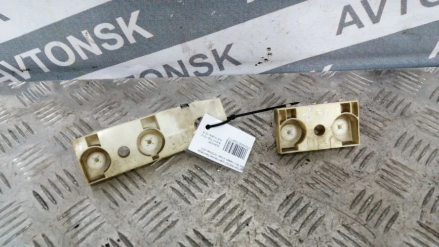 крепление бампера Nissan MR20DE NT31 Nissan X-Trail MR20DE NT31 85271JG00A