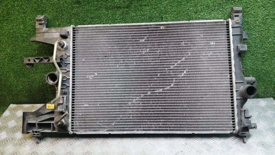 радиатор основной Chevrolet F16D4,F18D4 J300 Chevrolet Cruze F16D4,F18D4 J300 52422261,13267652