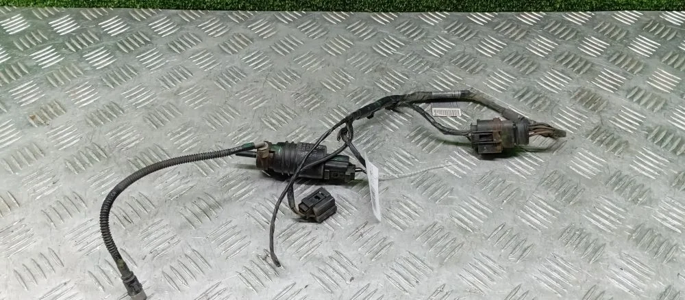 мотор омывателя Bmw N57D30A,N63B44A,306D3,N47D20C,N54B30A,N47D20D,N52B30A,N52B30AF E70,E71,F25,F01,F10 Bmw X5,X6,X3,7-Series,5-Series N57D30A,N63B44A,306D3,N47D20C,N54B30A,N47D20D,N52B30A,N52B30AF E70,E71,F25,F01,F10 67126934160