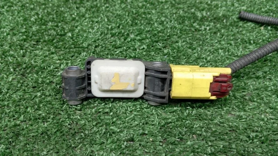 датчик airbag Audi ALZ 8EC Audi A4 ALZ 8EC 8E0959651A