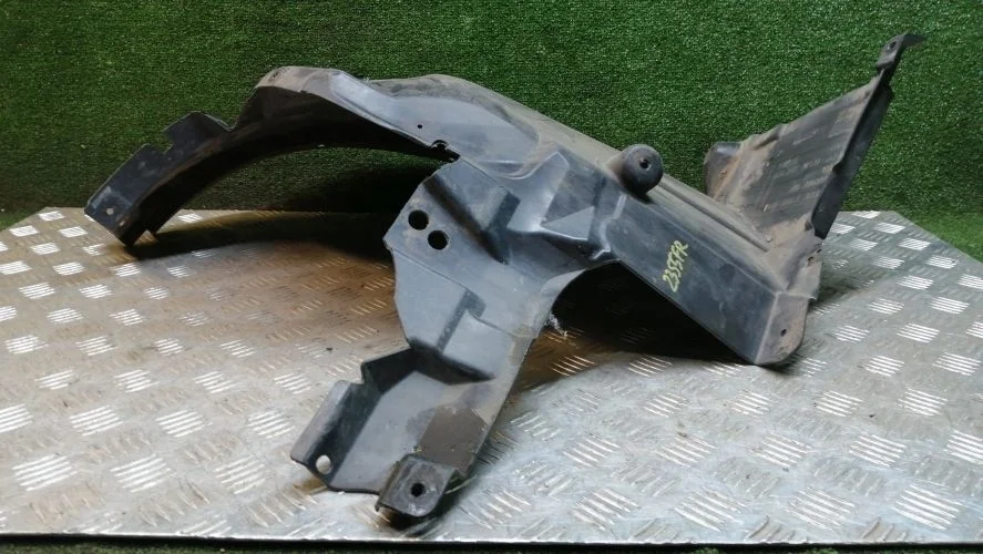 подкрылок Bmw N52B30AF,M57N2,306D3 E70 Bmw X5 N52B30AF,M57N2,306D3 E70 51717169414