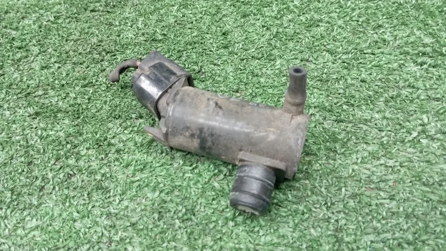 мотор омывателя Hyundai G4KF,G4KD,D4CB,G4KJ BK,YF,TQ,HG Hyundai Genesis,Sonata,Grand Starex,Grandeur G4KF,G4KD,D4CB,G4KJ BK,YF,TQ,HG 985102G000