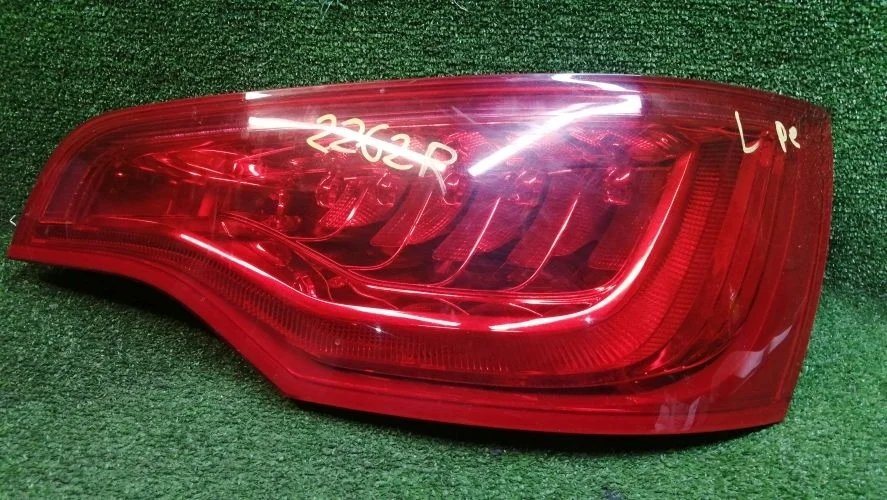 стоп Audi BUG 4LB Audi Q7 BUG 4LB 215202,4L0945094F