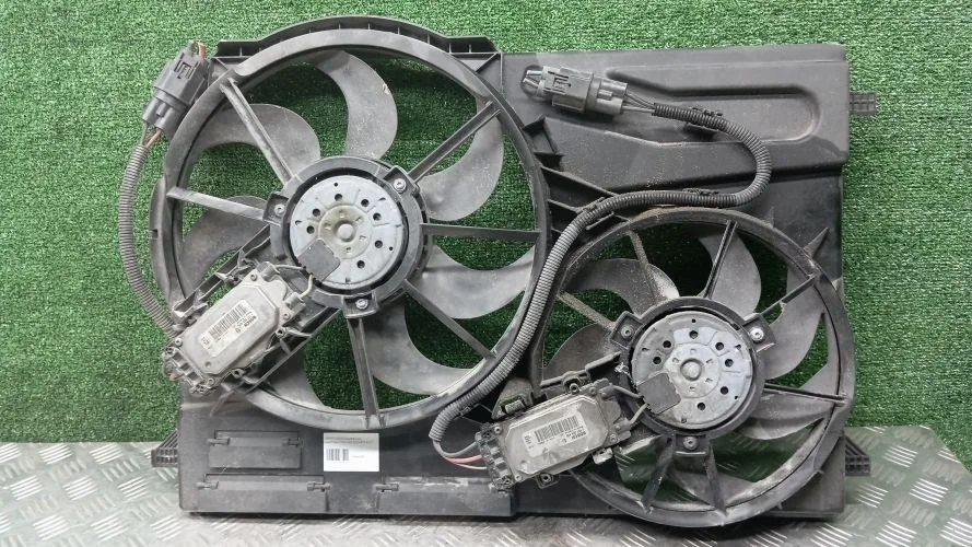 диффузор радиатора Volvo D5244T4 AS71 Volvo S80 D5244T4 AS71 31338823