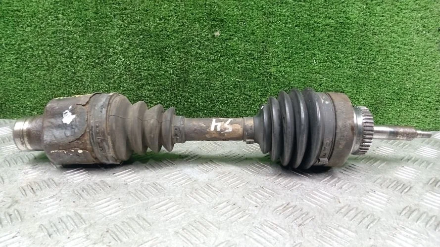 привод Ssangyong 672960 Y290 Ssangyong Rexton 672960 Y290 4130008101,4130008100