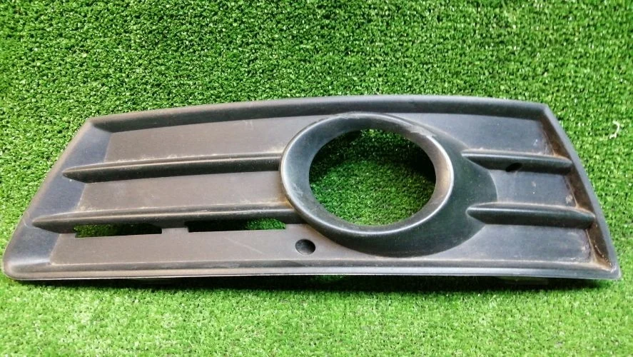 рамка противотуманной фары Volkswagen CBBB 357 Volkswagen Passat Cc CBBB 357 3C8853665C