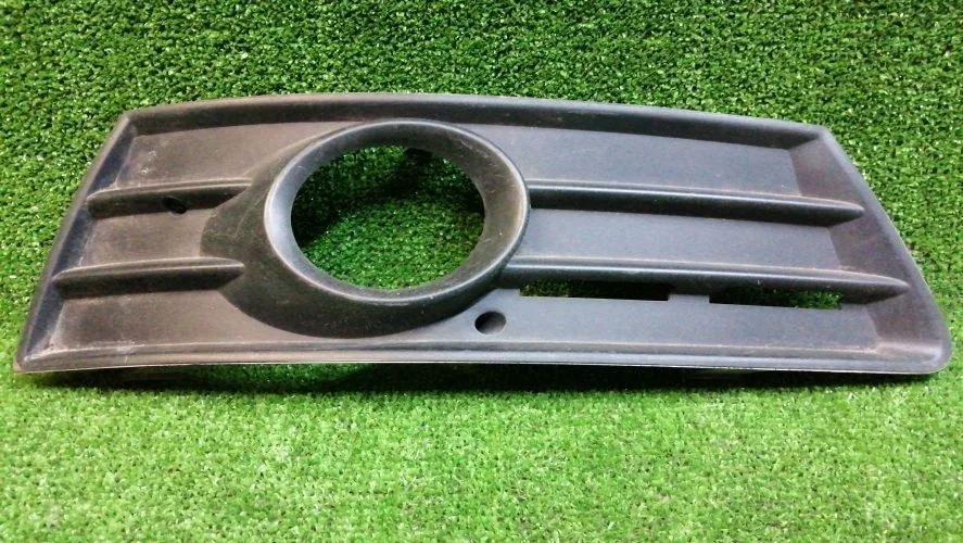 рамка противотуманной фары Volkswagen CBBB 357 Volkswagen Passat Cc CBBB 357 3C8853666C