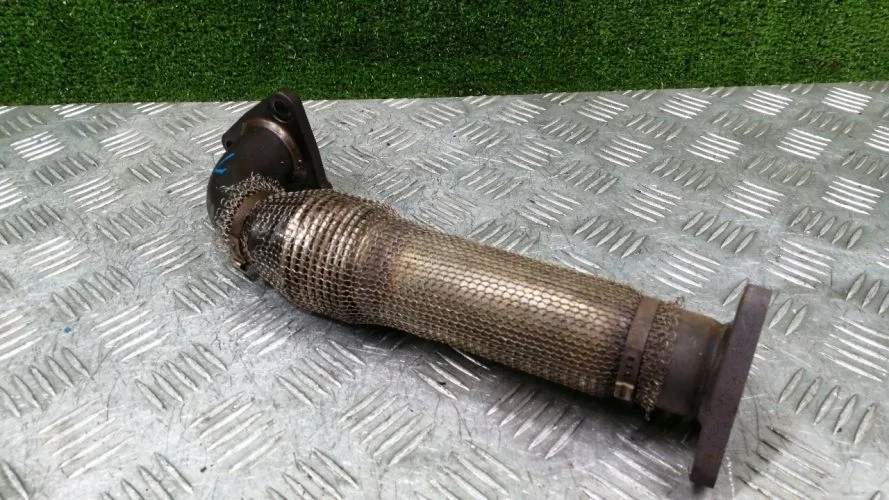 выпускной коллектор Audi BUG 7L Audi Q7 BUG 7L 059253033L