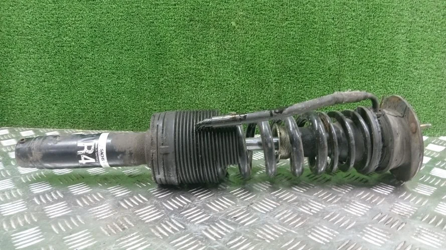 стойка Mercedes-Benz  W220 Mercedes-Benz S-Class  W220 A2203208213,162400102510