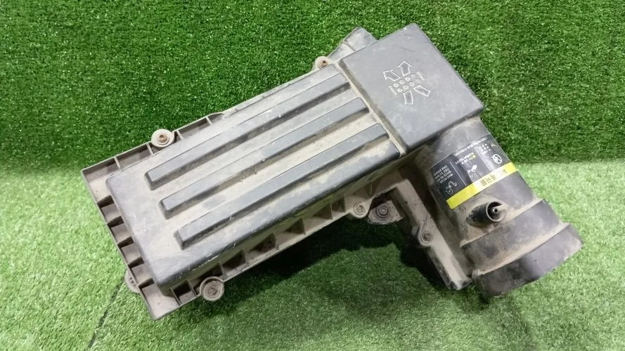 корпус воздушного фильтра Volkswagen CBAB,CFF,CBBB,CFFB 5N1,362,B7,357,JE,A6 Volkswagen Tiguan CBAB,CFF,CBBB,CFFB 5N1,362,B7,357,JE,A6 3C0129607AS