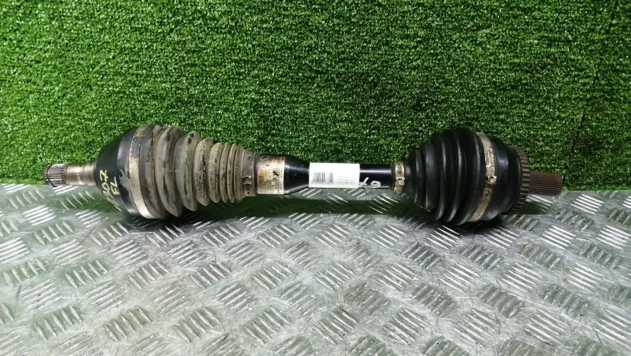 привод Volvo B5254T2 CZ59 Volvo Xc90 B5254T2 CZ59 8601581,P30651435
