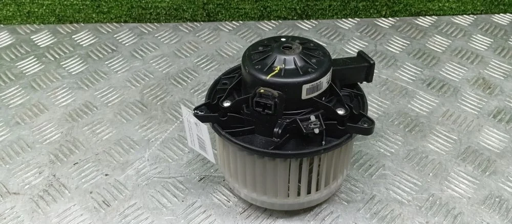 мотор печки Chevrolet F16D4,F18D4,LTD J300,V300 Chevrolet Cruze,Malibu F16D4,F18D4,LTD J300,V300 13263279,52427102