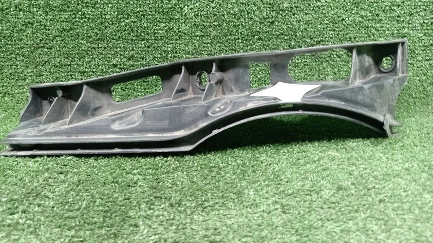 крепление бампера Volkswagen CBAB,BVY,CCTA 3C2 Volkswagen Passat CBAB,BVY,CCTA 3C2 3C0807890