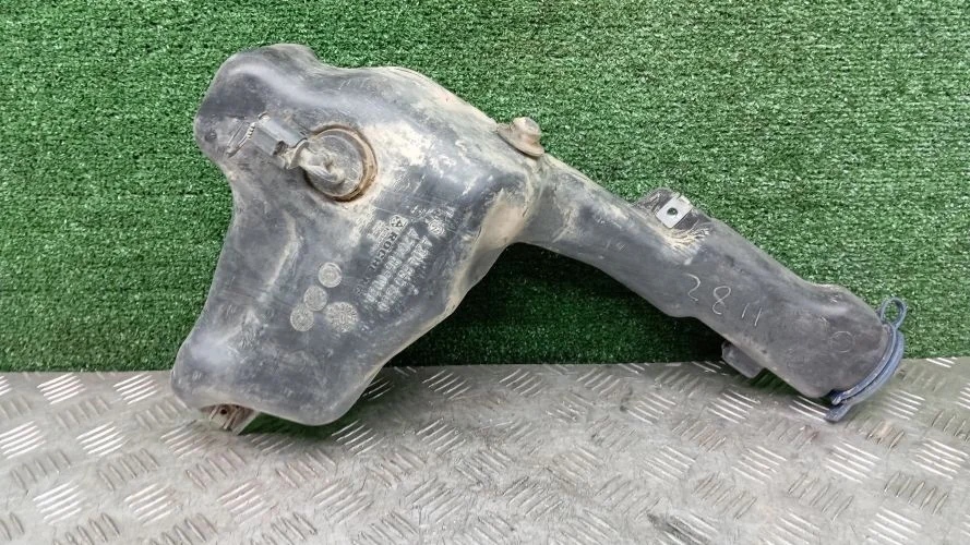 бачок омывателя Mercedes-Benz 276952,274920,651924 W212,C207 Mercedes-Benz E-Class 276952,274920,651924 W212,C207 A2048601560,A2048690020,A2048690520