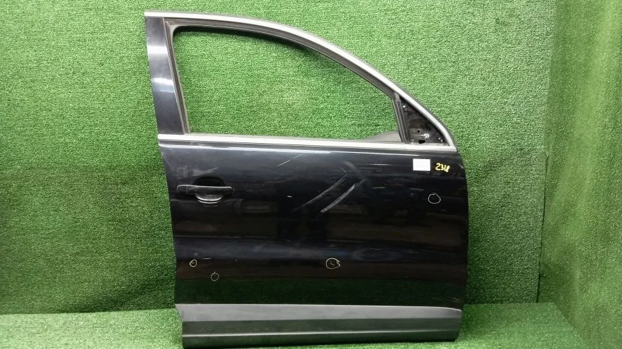 дверь боковая Volkswagen CAVA,CBAB,CFF,CCTA,CFFB 5N1 Volkswagen Tiguan CAVA,CBAB,CFF,CCTA,CFFB 5N1 5N0831056B